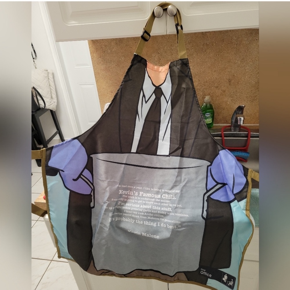 The Office- Kevin’s Chili Scene Apron by Culturefly (NWOT)